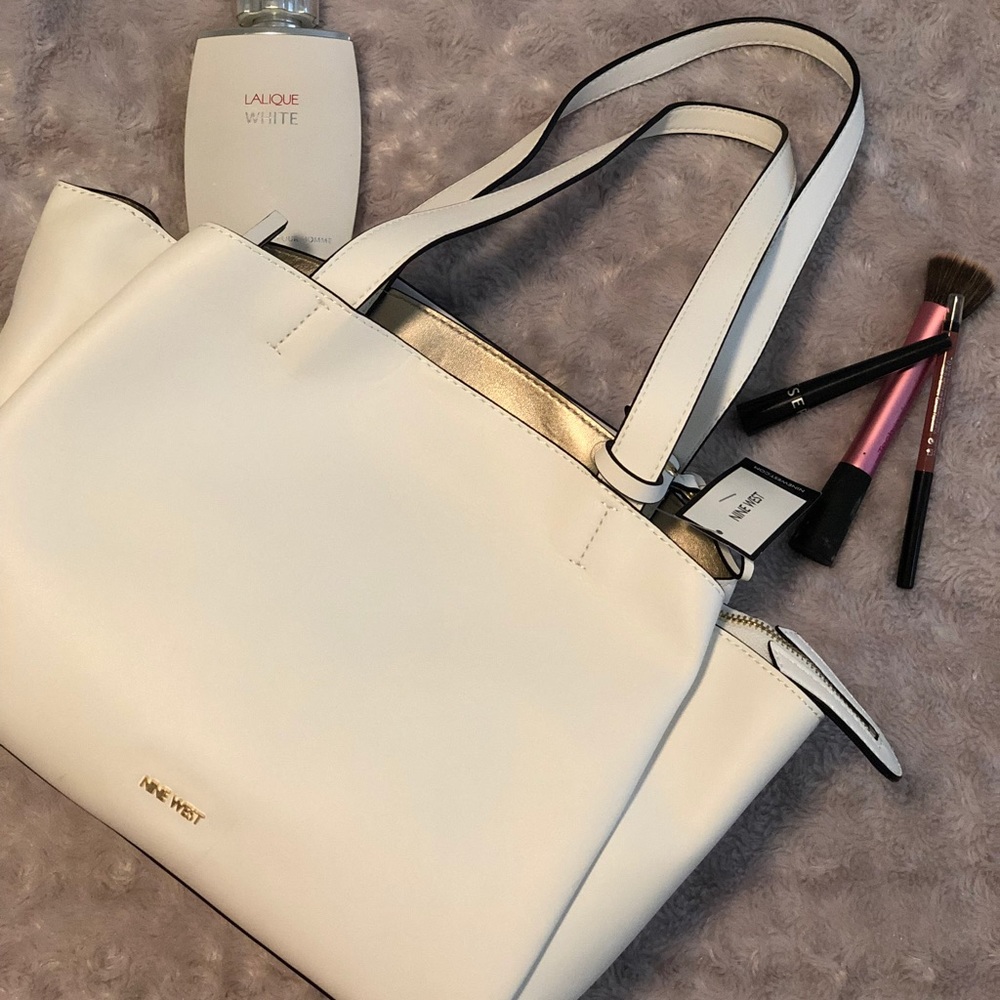 Nine west white shoulder bag